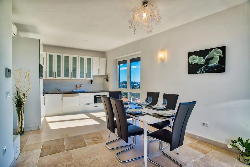 Modern Townhouse Apartments Borik Rovinj 0*,  Croácia