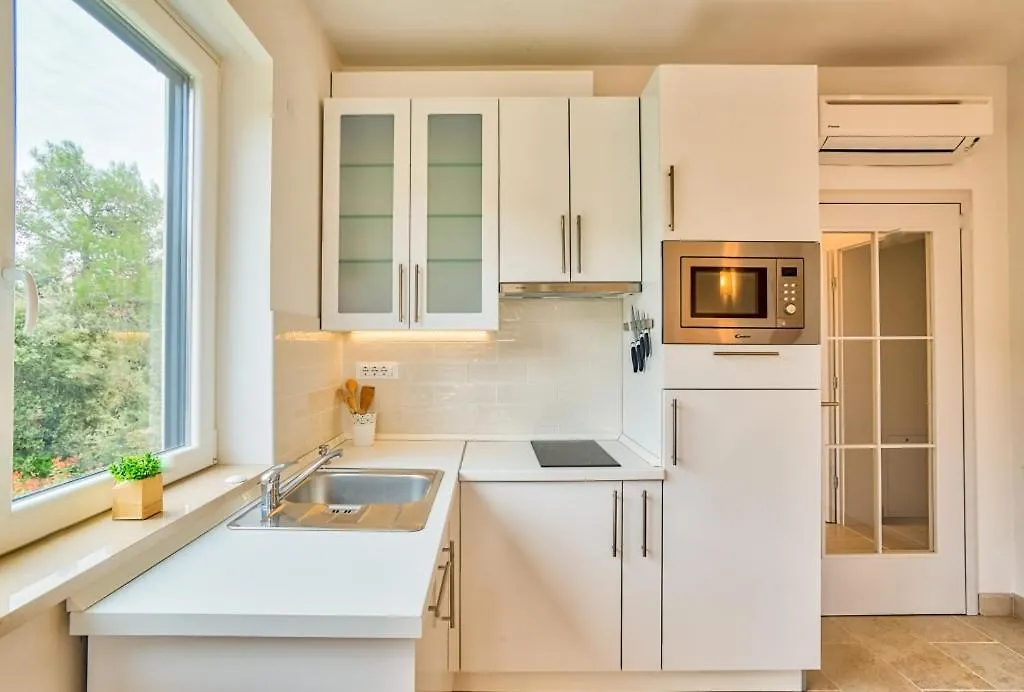 Modern Townhouse Apartments Borik Rovinj 0*,  Croácia